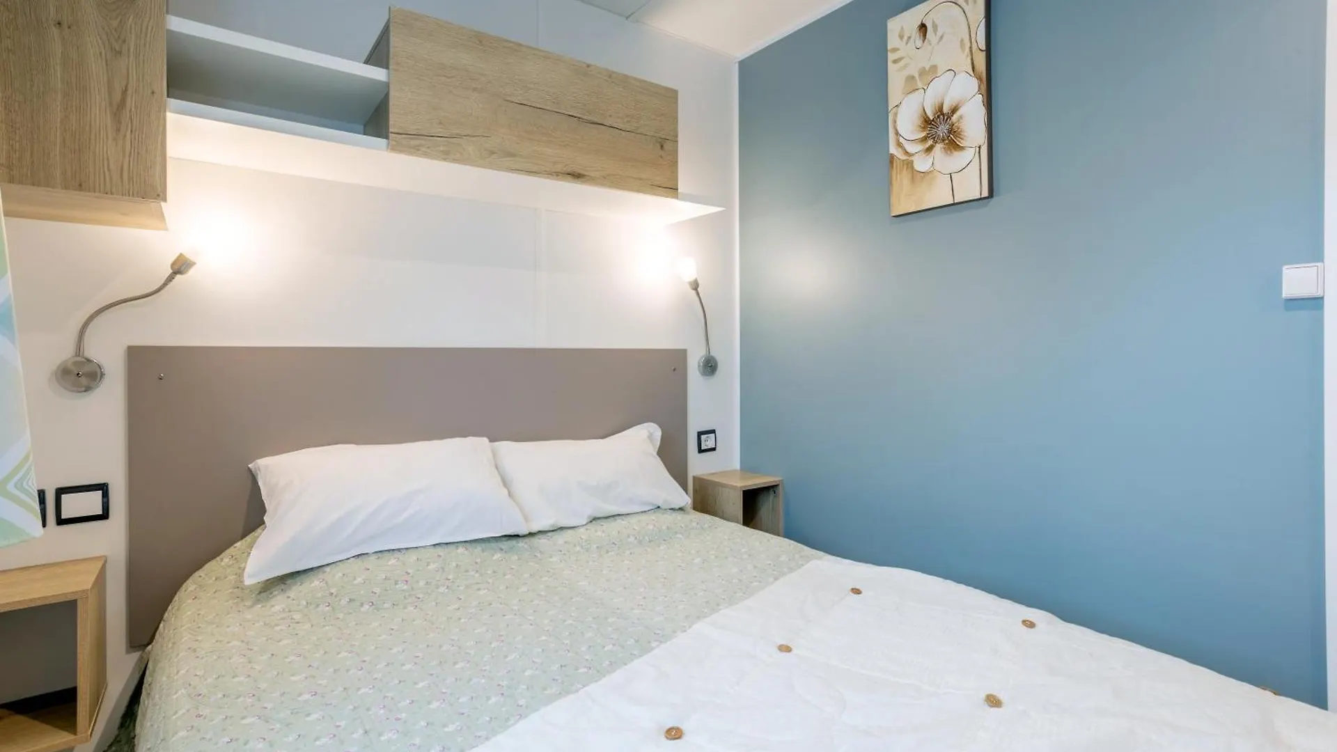 Mobil Home Tout Confort Bora Bora Pont-Aven 0*,  France